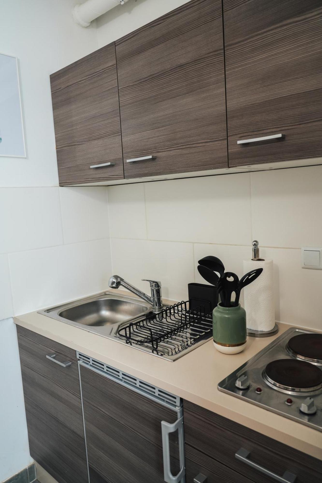Global Living - Design Apartment I Central I Beamer I Kitchen I Terrace I Berlijn Buitenkant foto