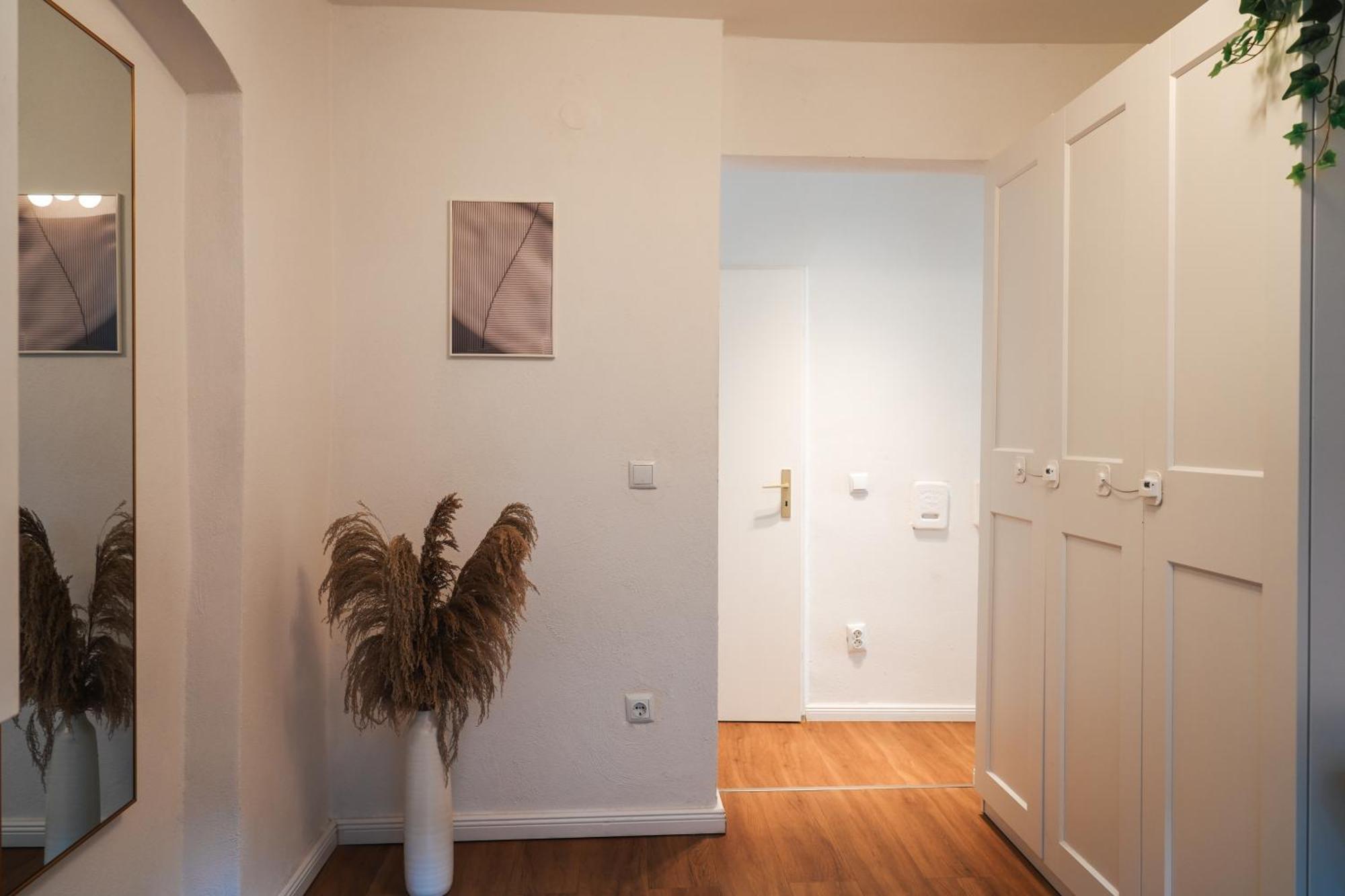 Global Living - Design Apartment I Central I Beamer I Kitchen I Terrace I Berlijn Buitenkant foto