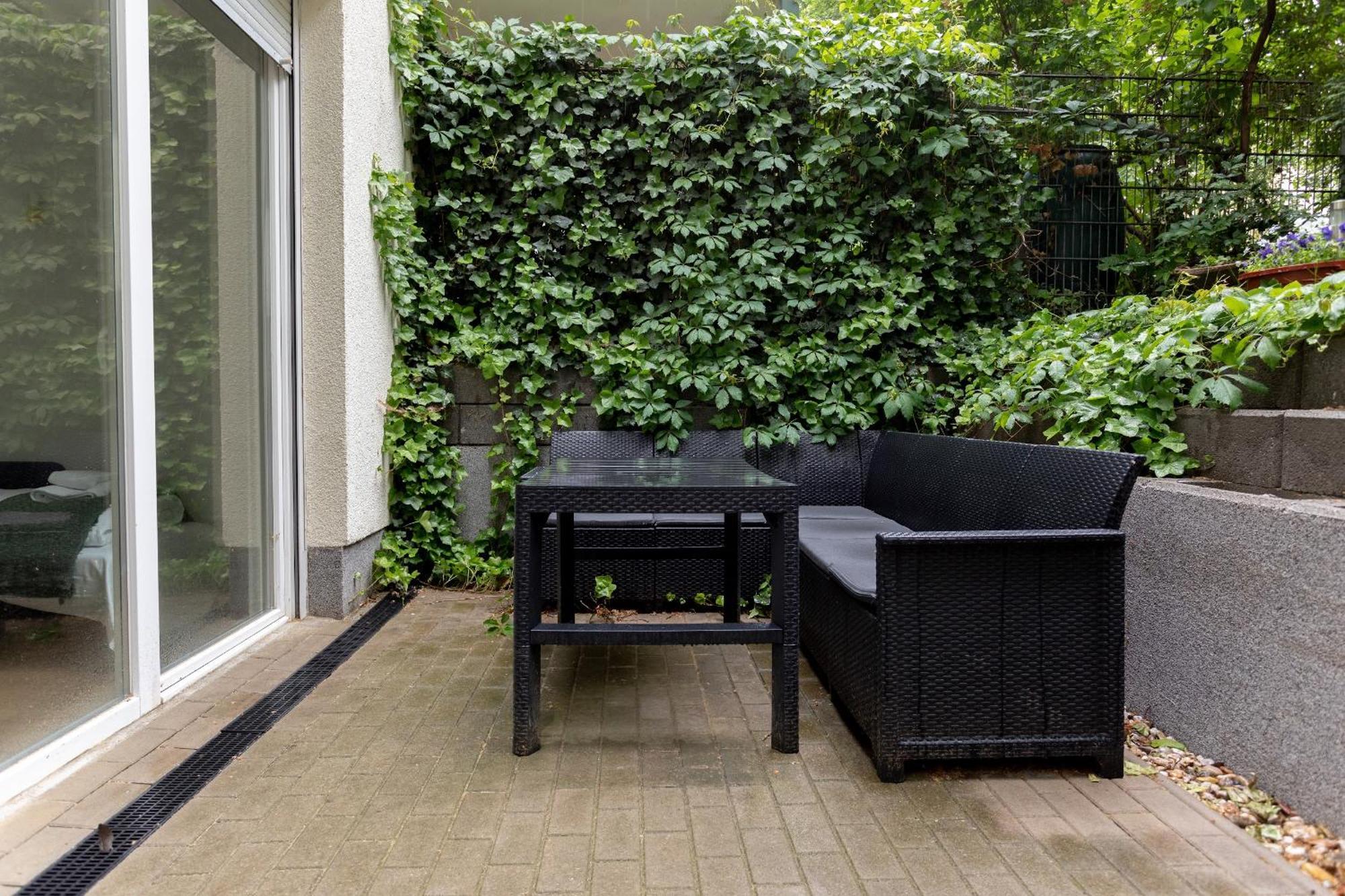 Global Living - Design Apartment I Central I Beamer I Kitchen I Terrace I Berlijn Buitenkant foto