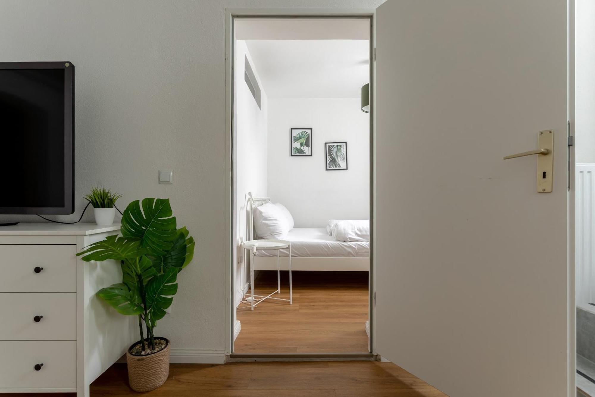 Global Living - Design Apartment I Central I Beamer I Kitchen I Terrace I Berlijn Buitenkant foto